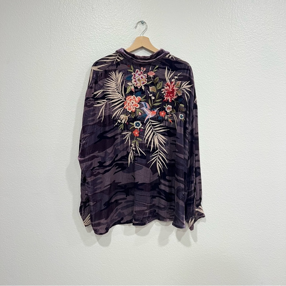 EUC Johnny Was embroidered velvet purple top - Picture 3 of 5